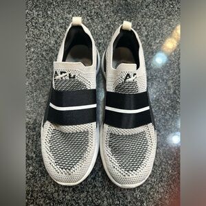 APL TechLoom Bliss White / Black / Black / Ribbed